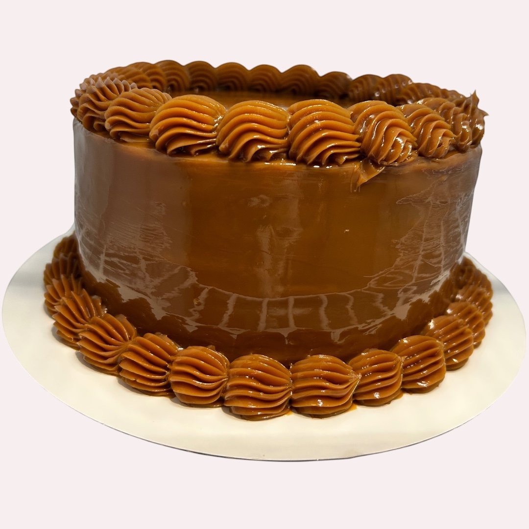 TRADITIONAL DULCE DE LECHE CAKE